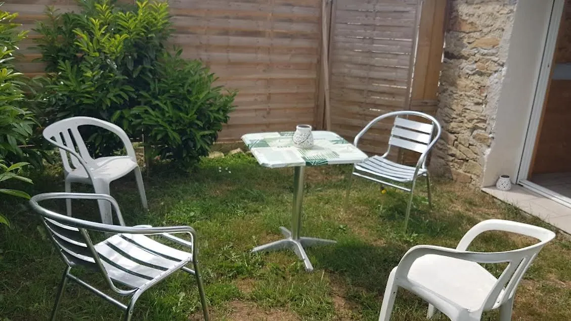 Maison atypique à 10 minutes des plages Camoël Hébergement de vacances